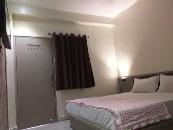 Hotel Diamond Castle Pāli Extérieur photo